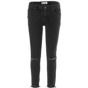 NWT Free People Black Distressed Denim 🔥